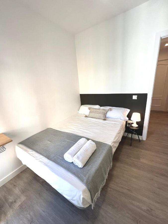Casa De Huespedes Mi Lla Hotel Madrid Luaran gambar