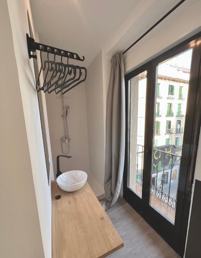 Casa De Huespedes Mi Lla Hotel Madrid Luaran gambar